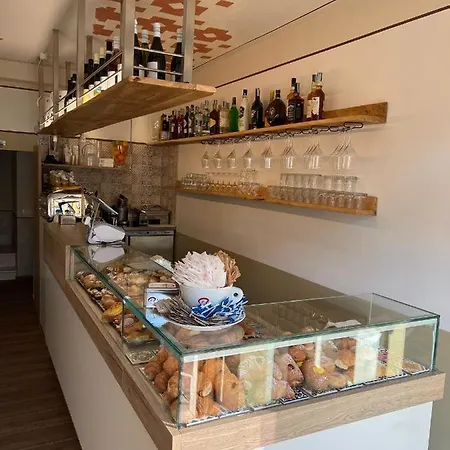 Alojamento de Acomodação e Pequeno-almoço Piazza Del Mercato LʼAquila